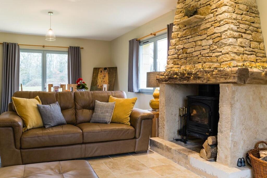 Luxury 3 Bed Home With Heated Swimming Pool Air Con And Boules Pitch Salignac-Eyvigues Εξωτερικό φωτογραφία